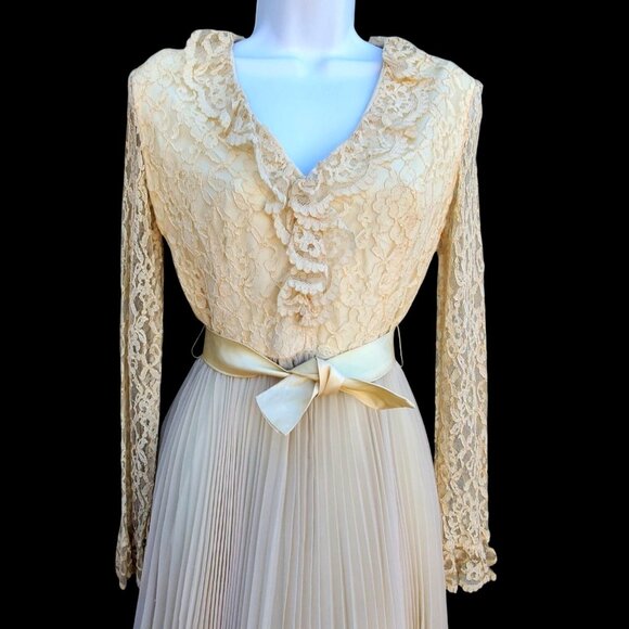 50s Chantilly Lace Beige Chiffon Vintage Dress XS Long Sleeve Pleated Wedding - Picture 2 of 11